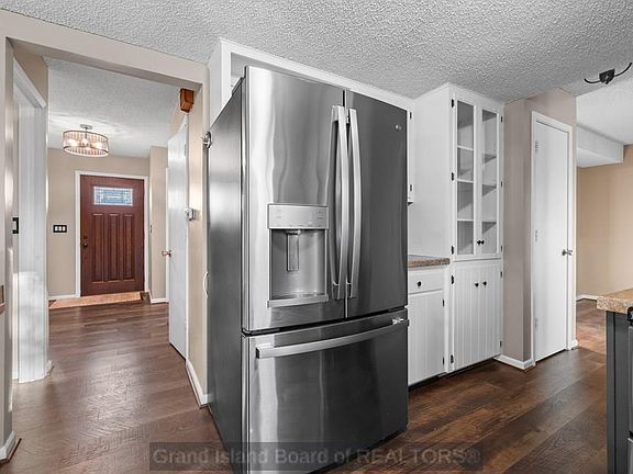 3rd image of 2328 N Locust St