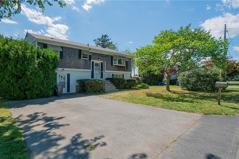 29 Reardon Dr, Middletown, RI 02842 | Zillow