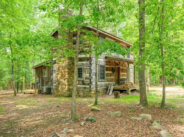 1814 Davis Shop Rd, Dyke, VA 22935