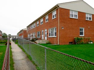 9529 Sumac Rd APT F, Des Plaines, IL 60016