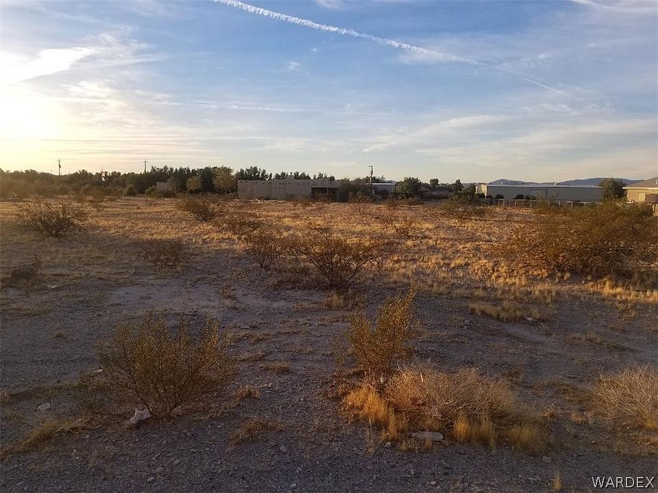 1st image of 1920 E Hammer Lane