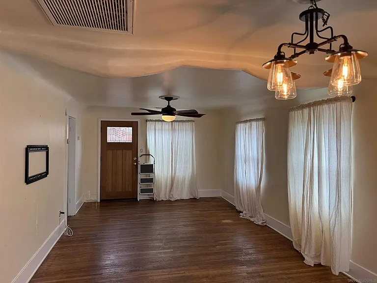 3669 Swift Ave — Photo 12