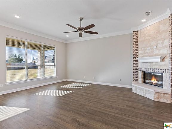 5th image of 613 Quitman Ct