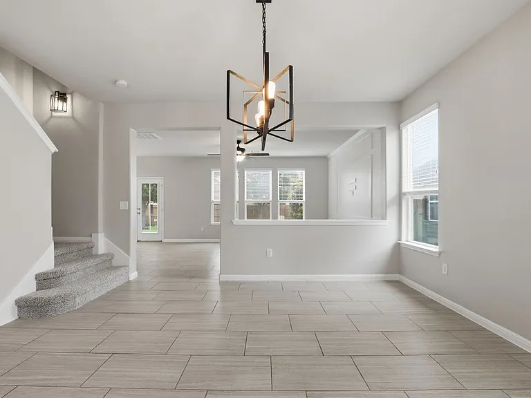 113 Bastian Ln — Photo 8