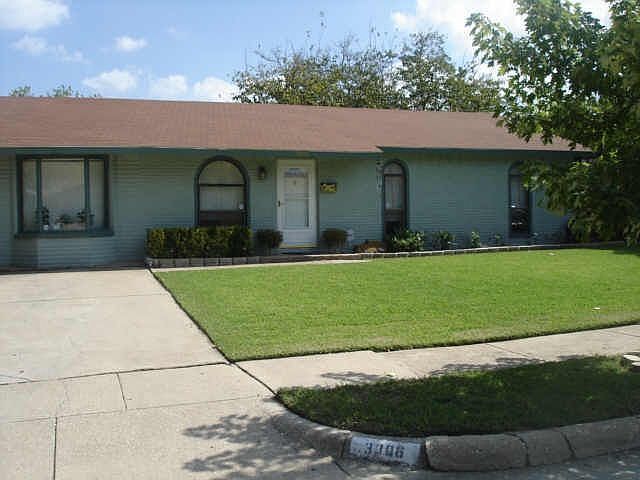 1st image of 3806 Newport Dr