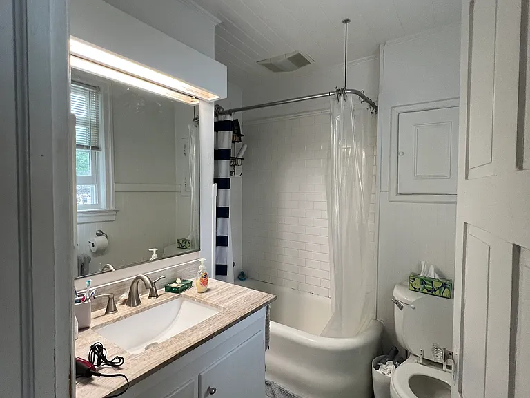 200 Nassau St #2 — Photo 6