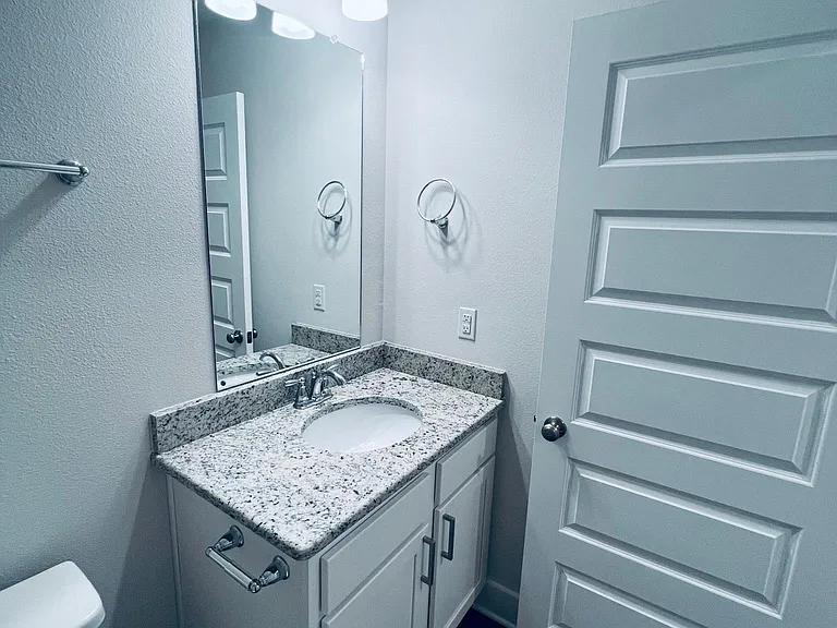 6311 Grove Park Dr — Photo 17