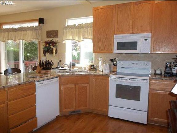 3rd image of 17205 SE 21st St