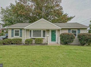 21 Warwick Rd, Stratford, NJ 08084