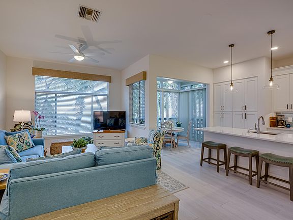 4th image of 13 Winding Oaks Cir E #905