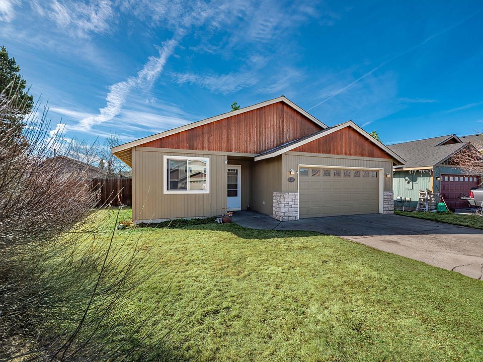 1st image of 16465 Riley Dr