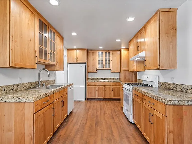 336 Triplett Dr — Photo 7