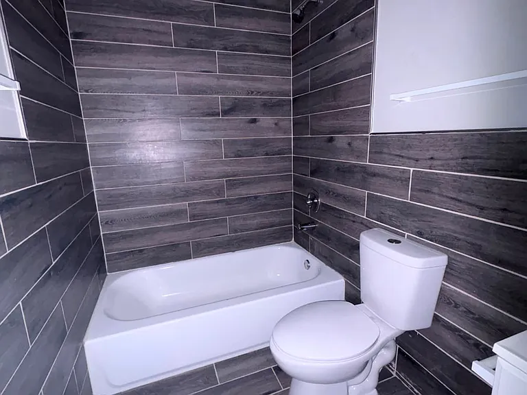 151 Howard Ave #22L — Photo 13
