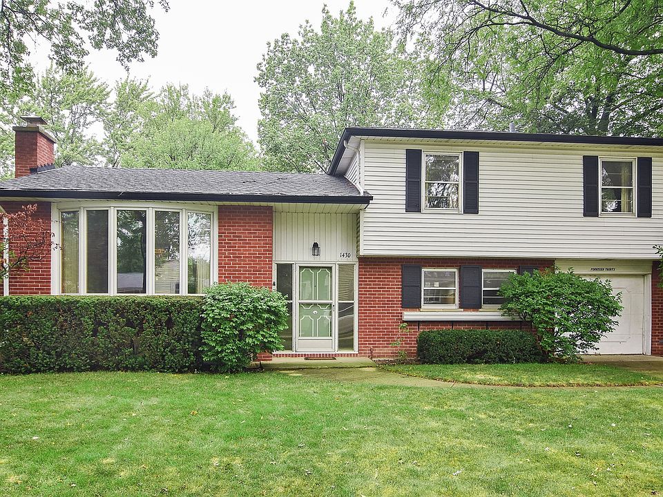 1st image of 1430 E Gloria Dr