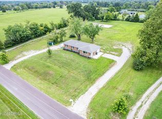 910 E Saint Eunice Rd, Fulton, MO 65251