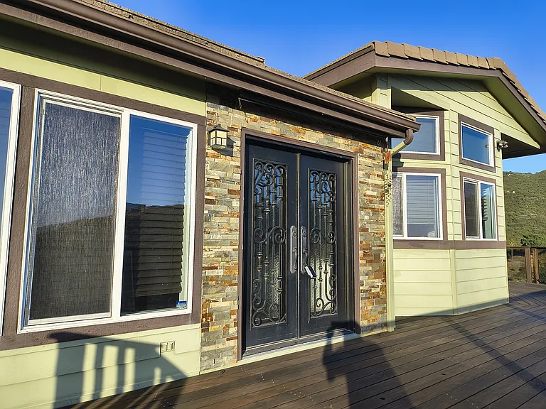 2828 La Cresta Rd — Photo 2