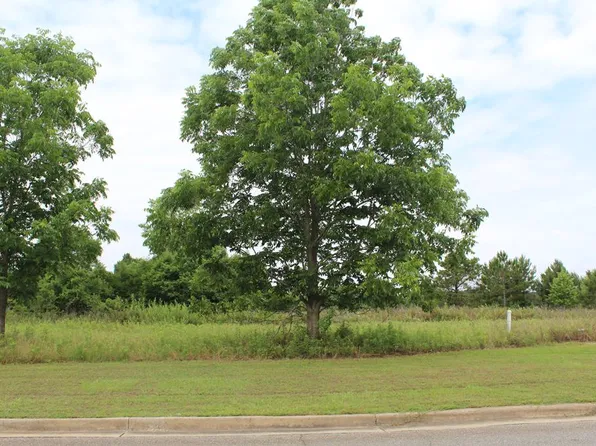 181 Stonegate Dr, Albany, GA 31721