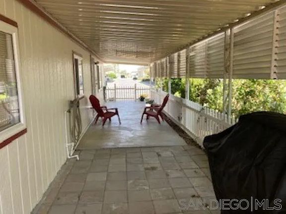 5th image of 1250 N Kirby St Space 17