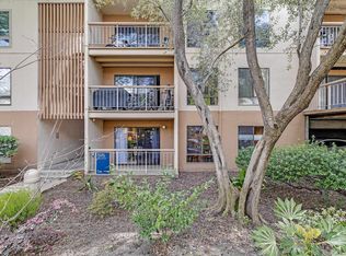 420 N Civic Dr APT 101, Walnut Creek, CA 94596