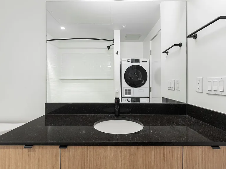BB House — Photo 42