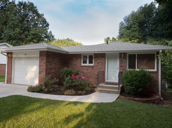1011 Rosewood Dr, Lincoln, NE 68510