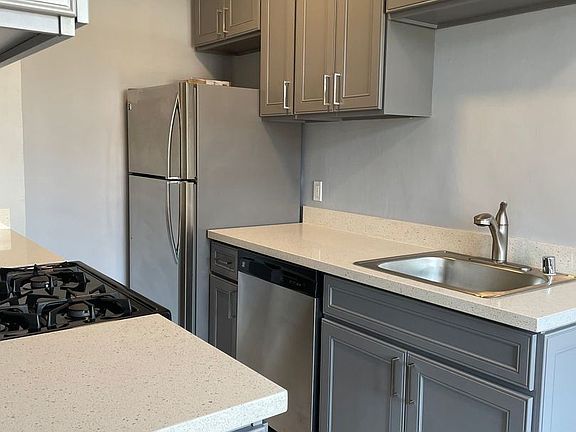 5th image of 315 Hyde St APT 502