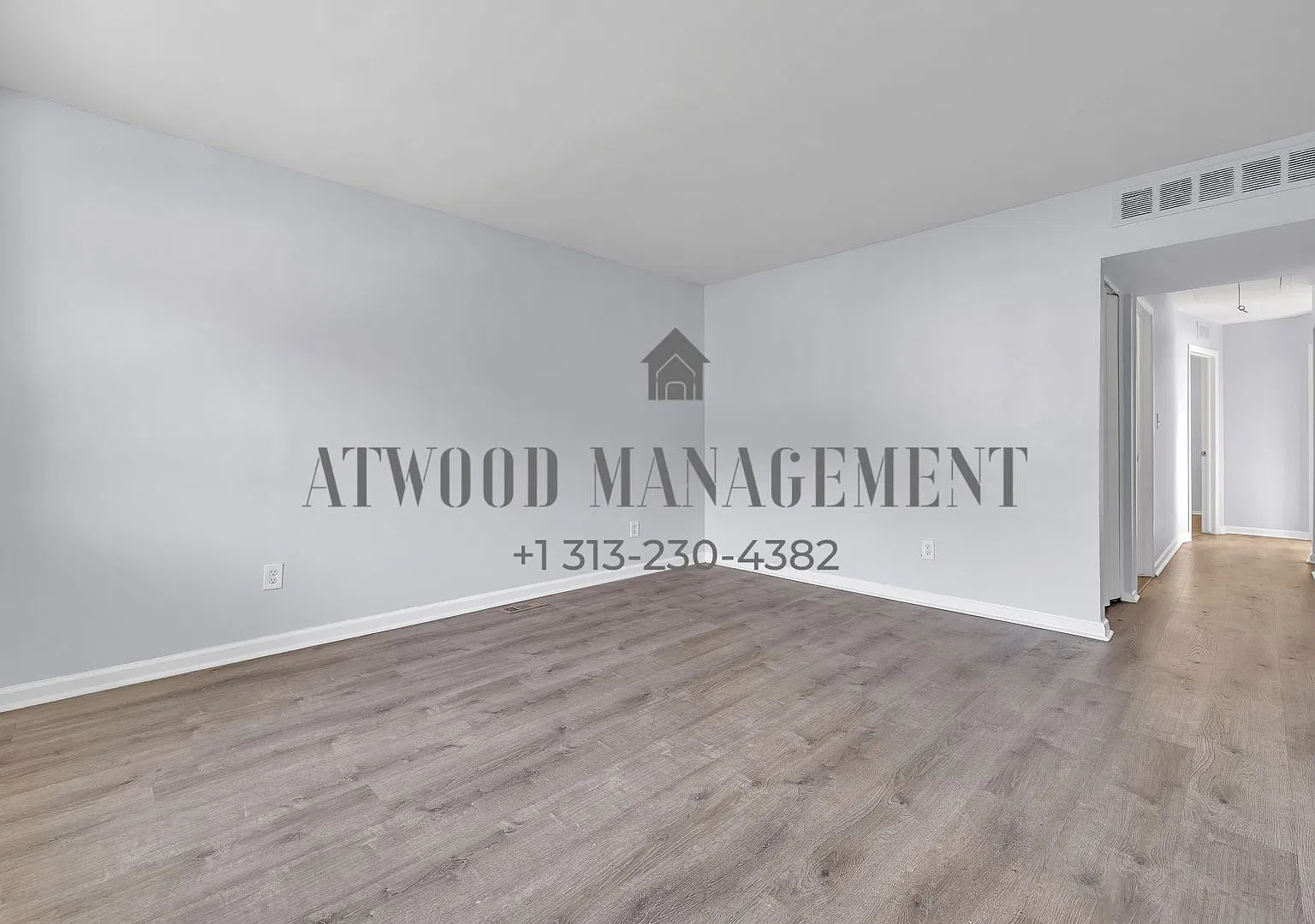 This beautifully updated 3-bedroom, 1-bath single-family home is ready for move-in! — Photo 4