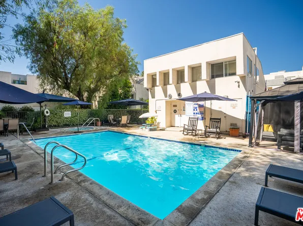 18411 Hatteras St Unit 218, Tarzana, CA 91356
