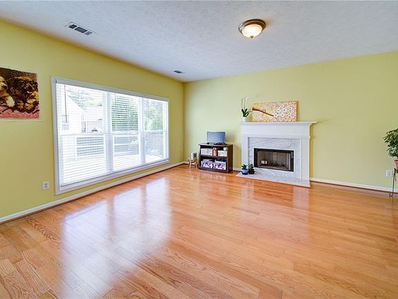5th image of 4917 Overlook View Ct