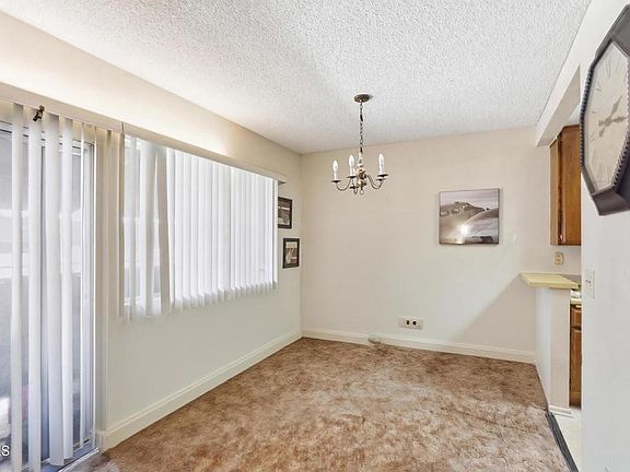 4th image of 12321 Riverside Dr APT 204