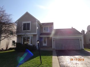 115 Woodview Dr, Streamwood, IL