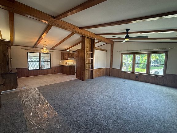 2nd image of 735 Thorntree Ter