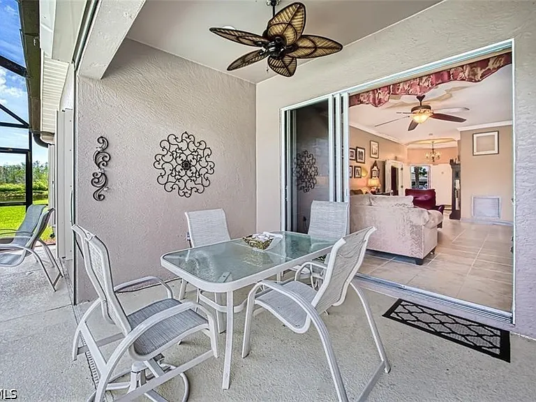 10092 Oakhurst Way — Photo 11