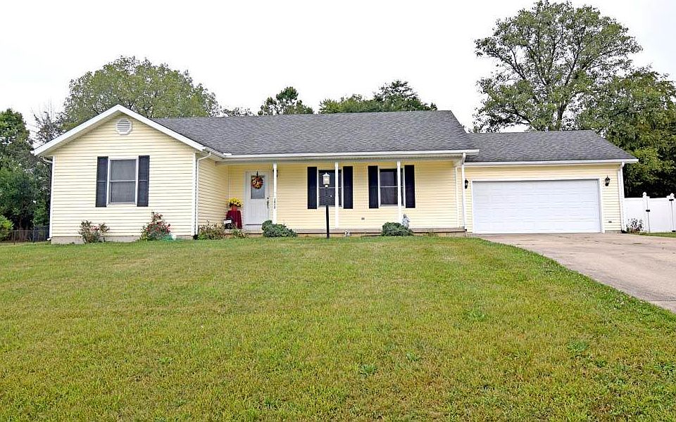 1st image of 1513 Lakeview Dr