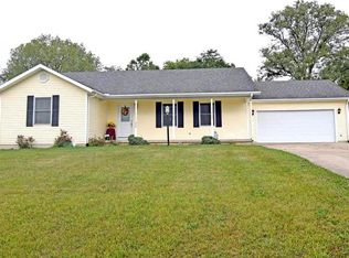 1513 Lakeview Dr, Connersville, IN 47331