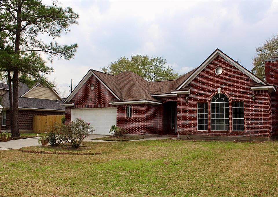 1st image of 24607 Okehampton Dr