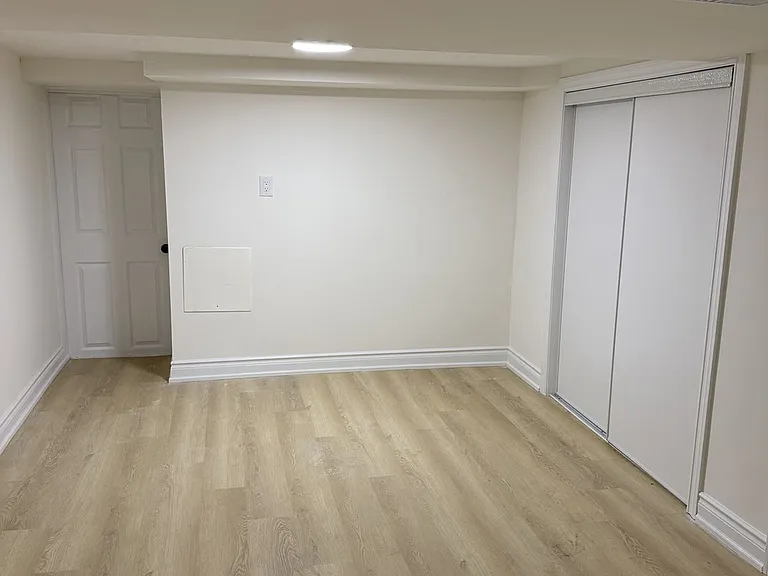 67 Carrick Ave #BASEMENT — Photo 9