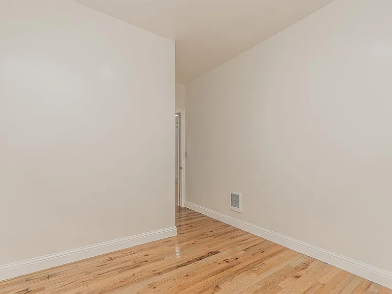 1720-1722 46th Ave #22 — Photo 12