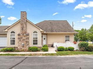 1116 Abbey Ct, Westland, MI 48185