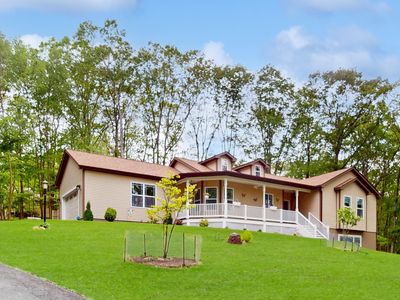 191 Locust Dr, Milford, PA, 18337
