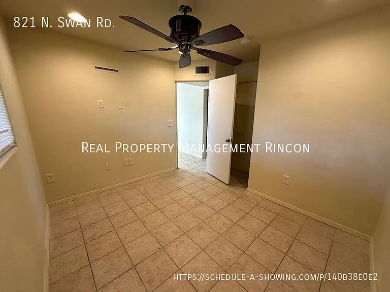 821 N Swan Rd — Photo 7