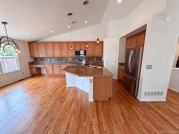 2nd image of 2802 S Ireland Way