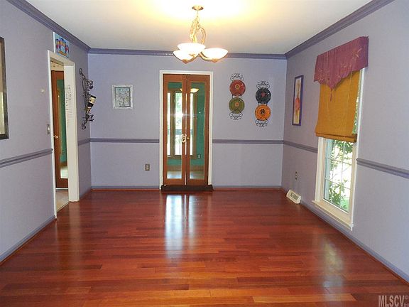 3rd image of 3709 6th St NE