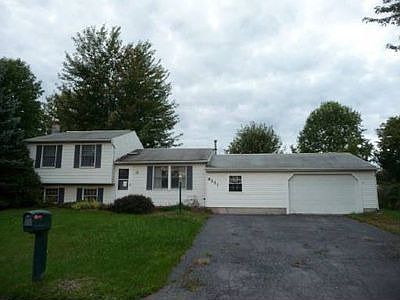 1st image of 8221 Mantova Dr