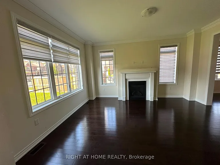 2 Bruce Cameron Dr — Photo 5