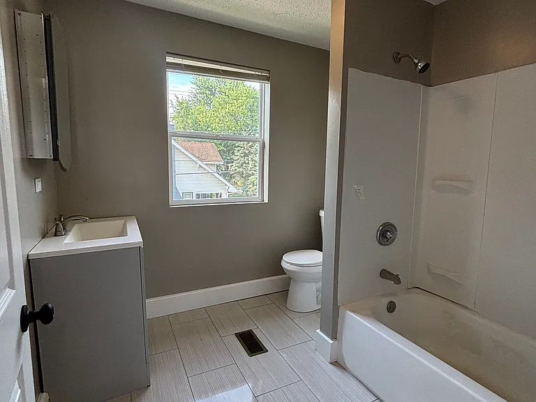 501 N Dequincy St — Photo 4