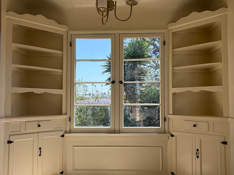 Breakfast Nook