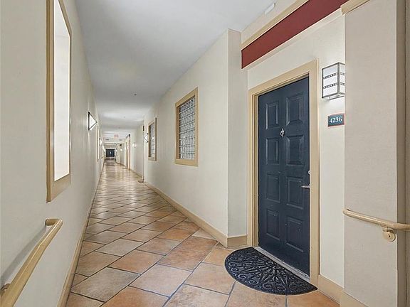 3rd image of 10 Perimeter Summit Blvd NE APT 4236
