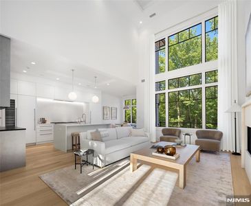 24 Stone Bridge Ct, Demarest, NJ, 07627