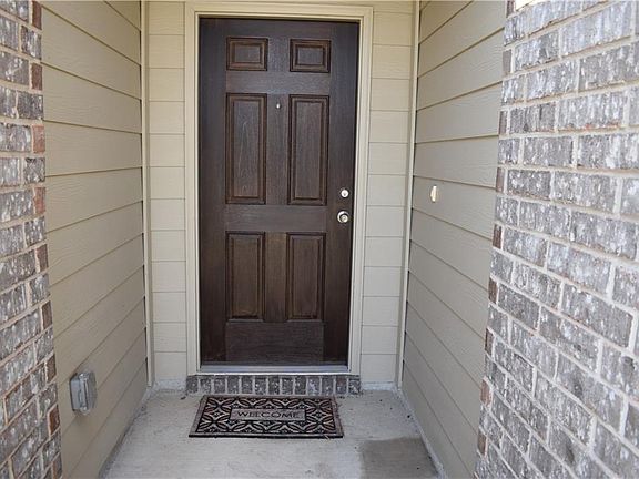 2nd image of 11800 Emerald Springs Ln